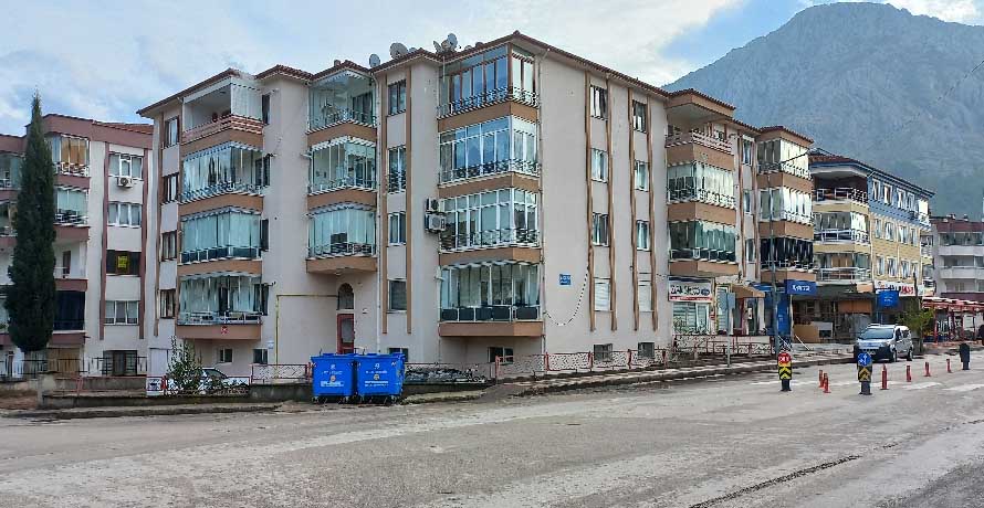 Construction HTML Template